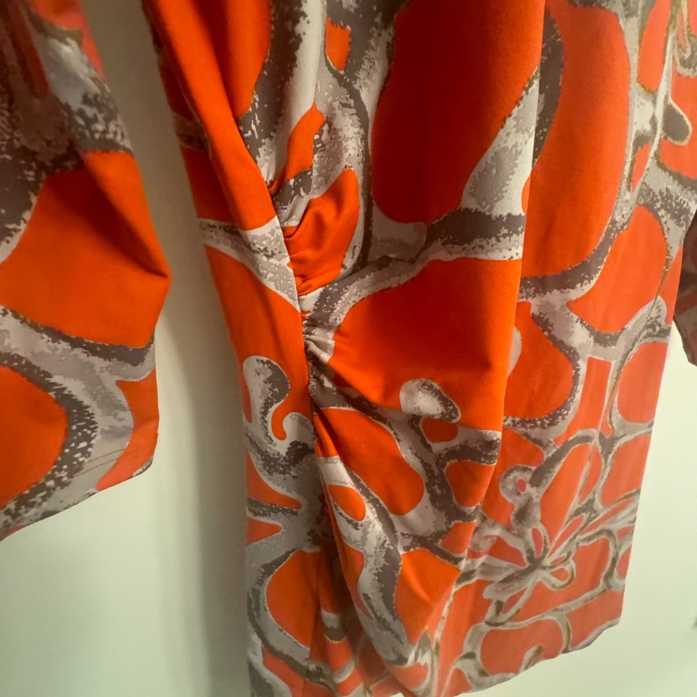 Tunic - Picture 5 of 5